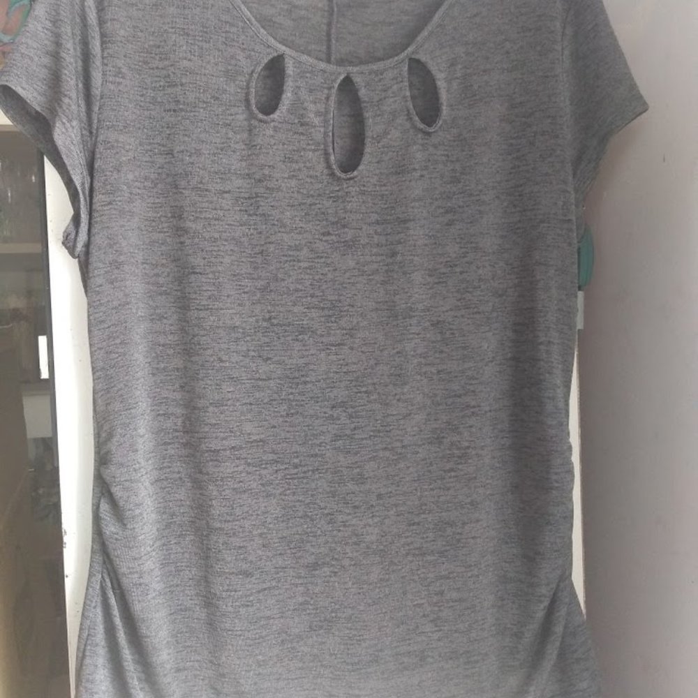 Women's gray top